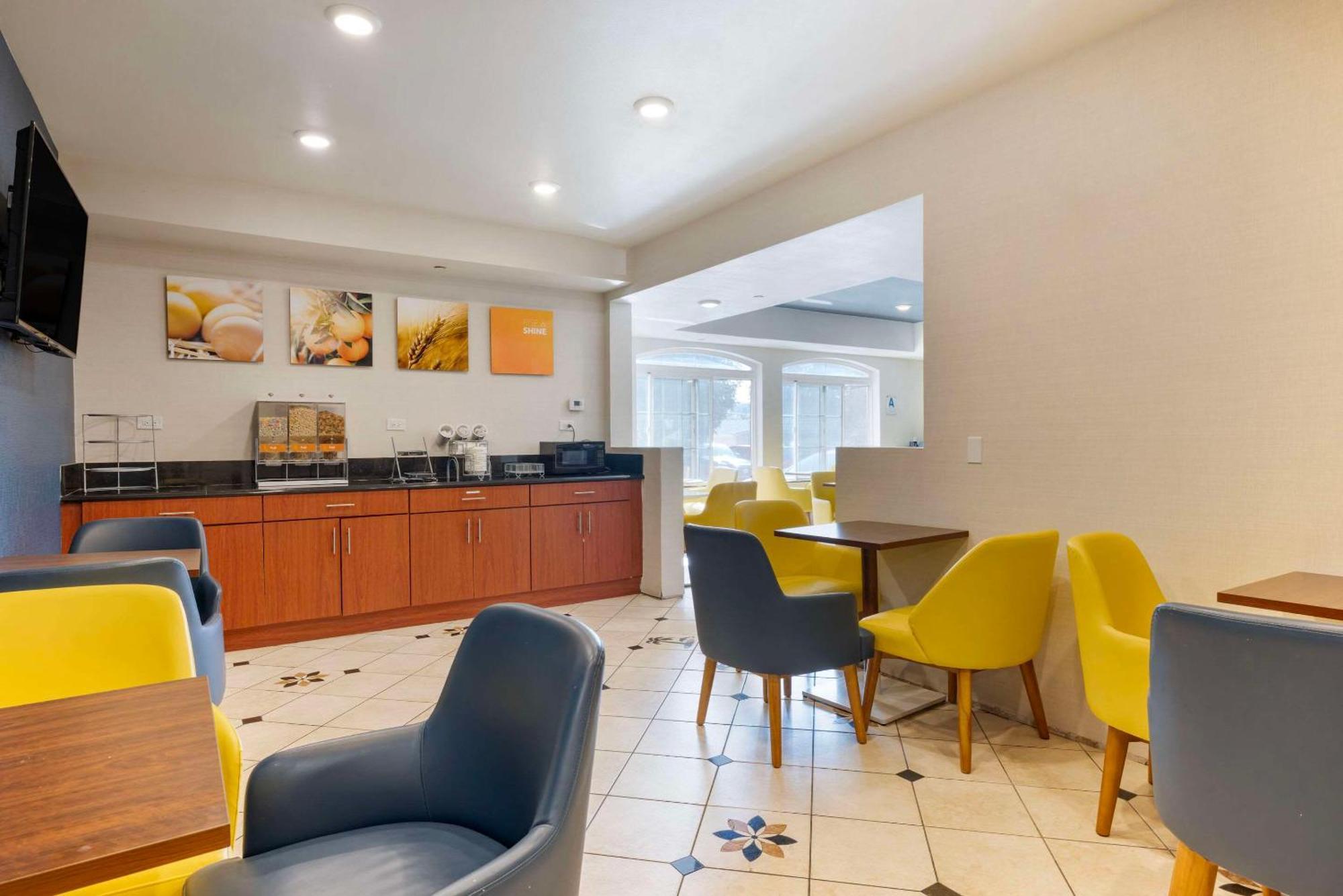 Comfort Suites Oceanside Camp Pendleton Area Экстерьер фото