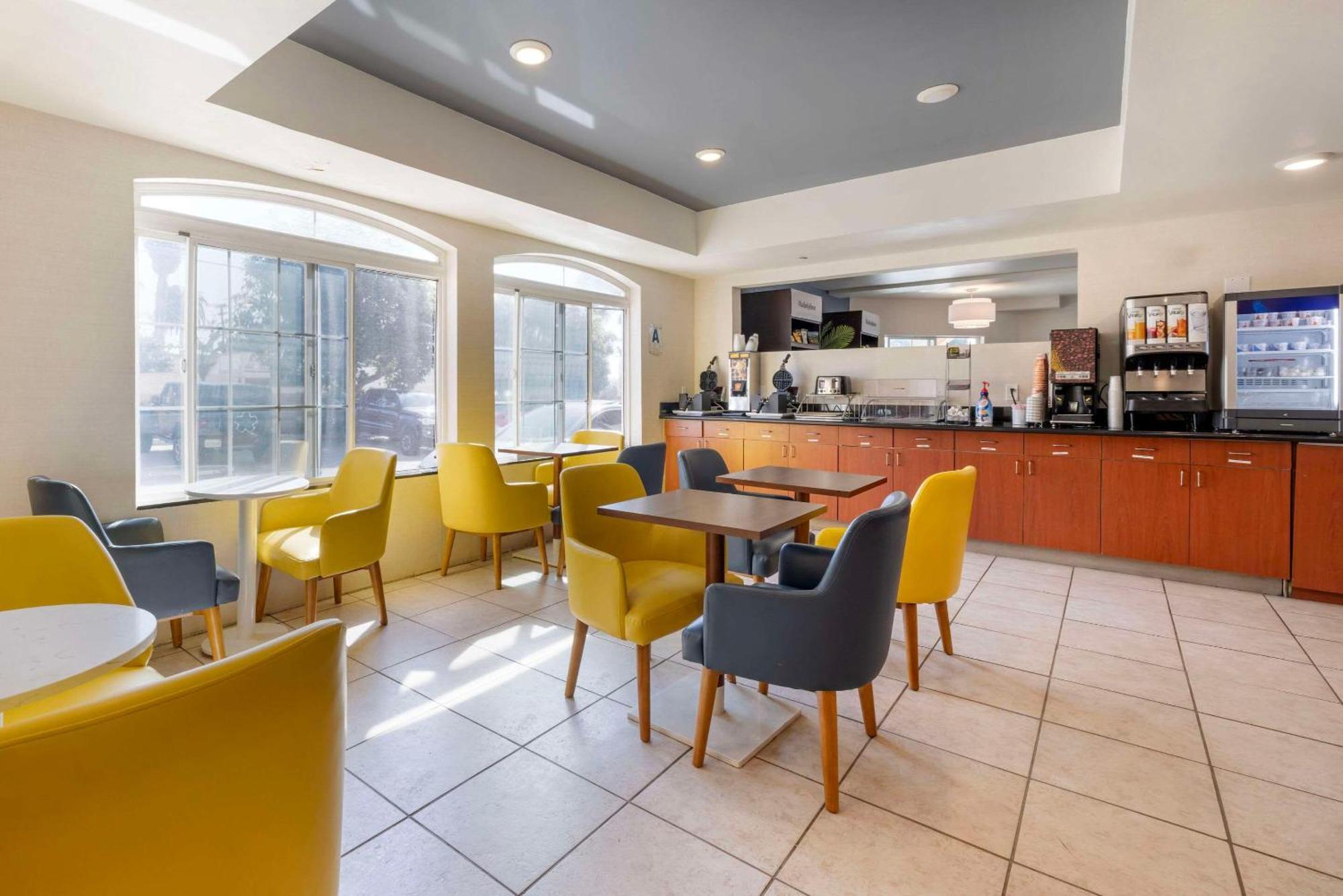 Comfort Suites Oceanside Camp Pendleton Area Экстерьер фото