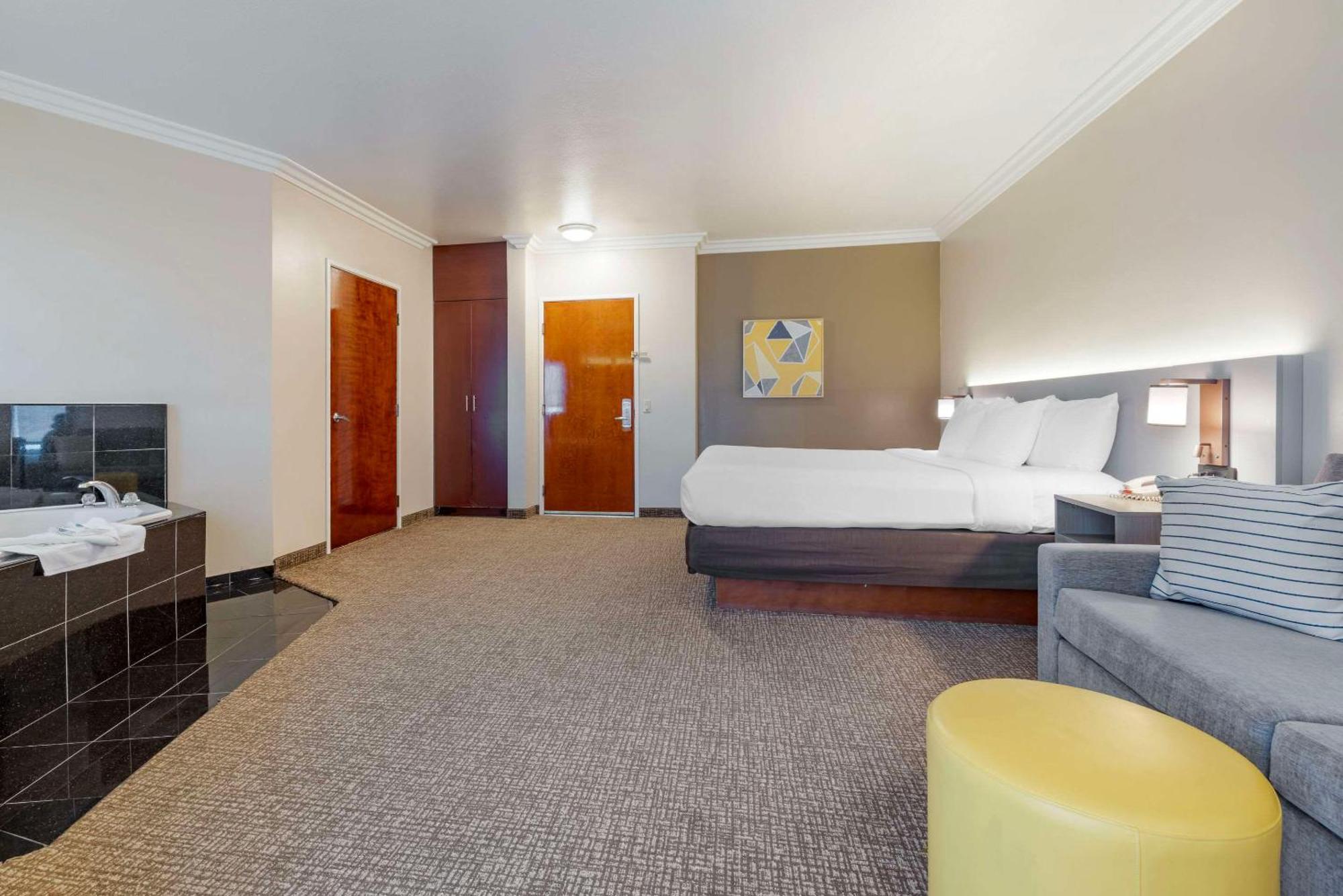 Comfort Suites Oceanside Camp Pendleton Area Экстерьер фото
