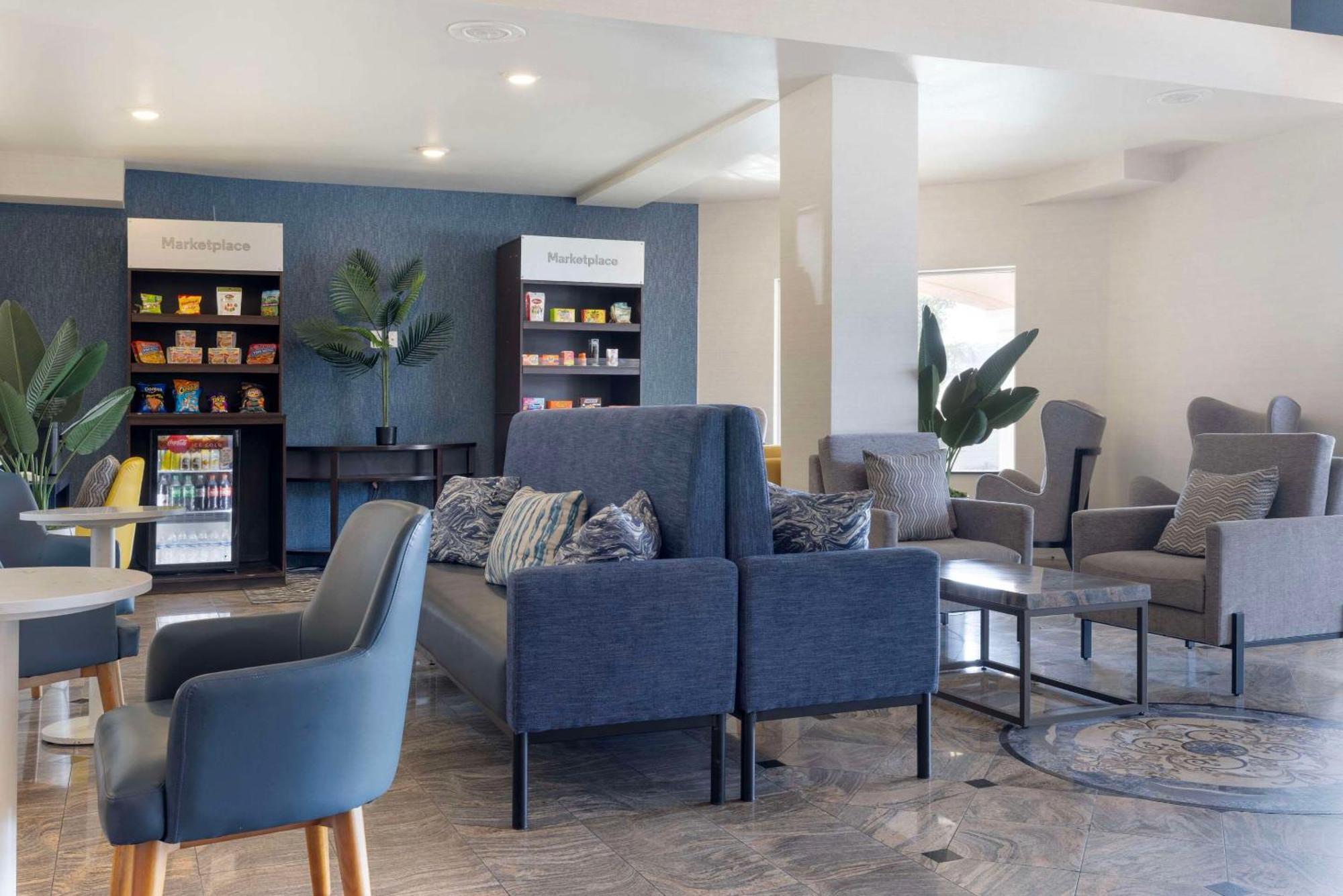 Comfort Suites Oceanside Camp Pendleton Area Экстерьер фото